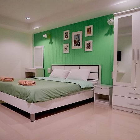 Uj Apartment Bangsaen Exterior foto